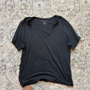 American Eagle Outfitters Black Short Sleeve Tee